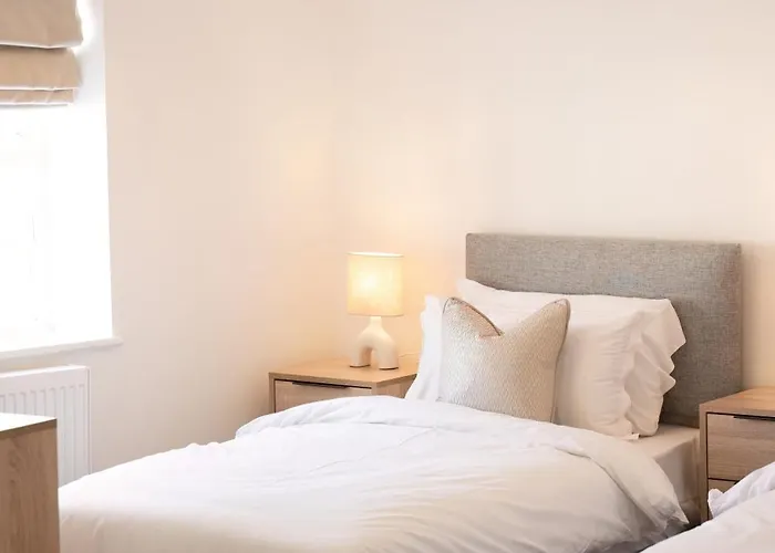 Lonsdale House Boutique