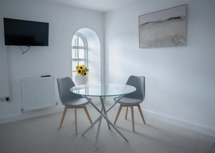 Apart-hotel Lonsdale House Boutique 4*