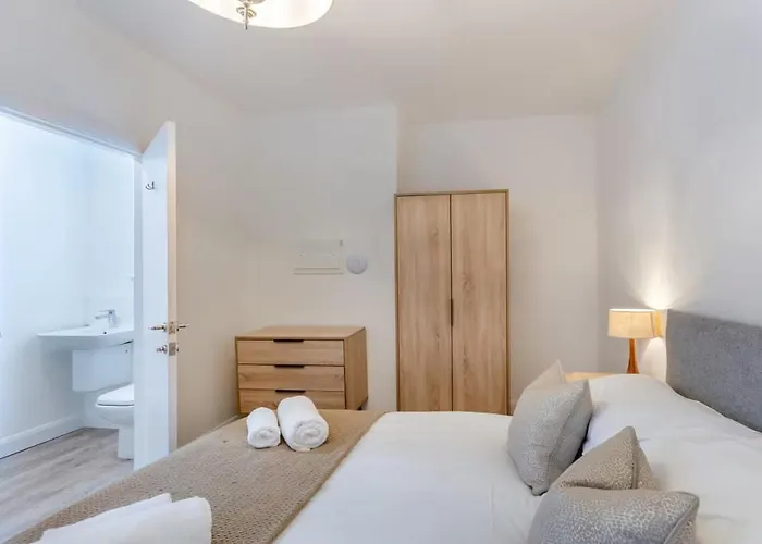 Lonsdale House Boutique 4*