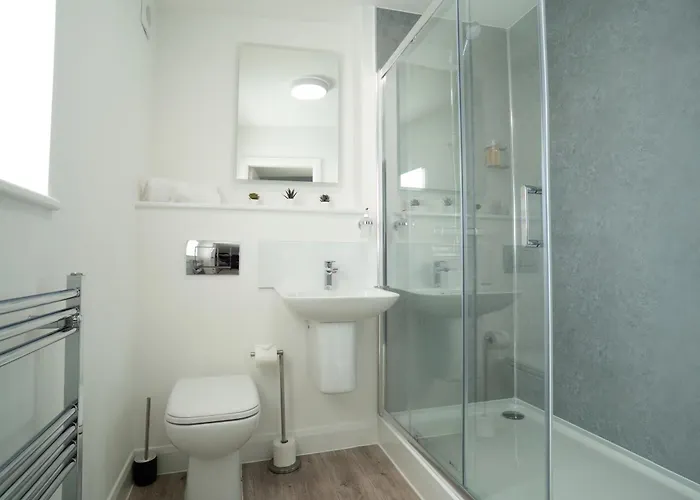 Apart-hotel Lonsdale House Boutique 4*