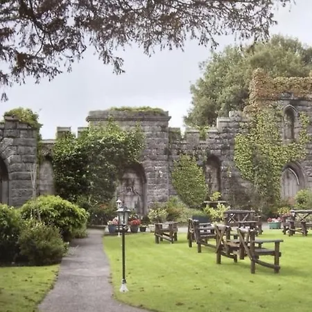 Lonsdale House Boutique