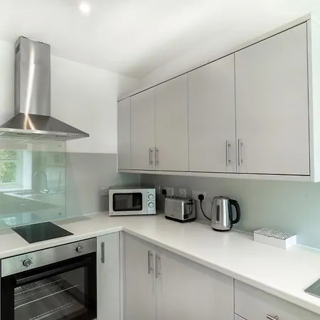 Aparthotel Lonsdale House Boutique 4*