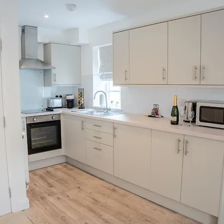 Lonsdale House Boutique 4*