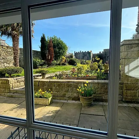 Lonsdale House Boutique 4*